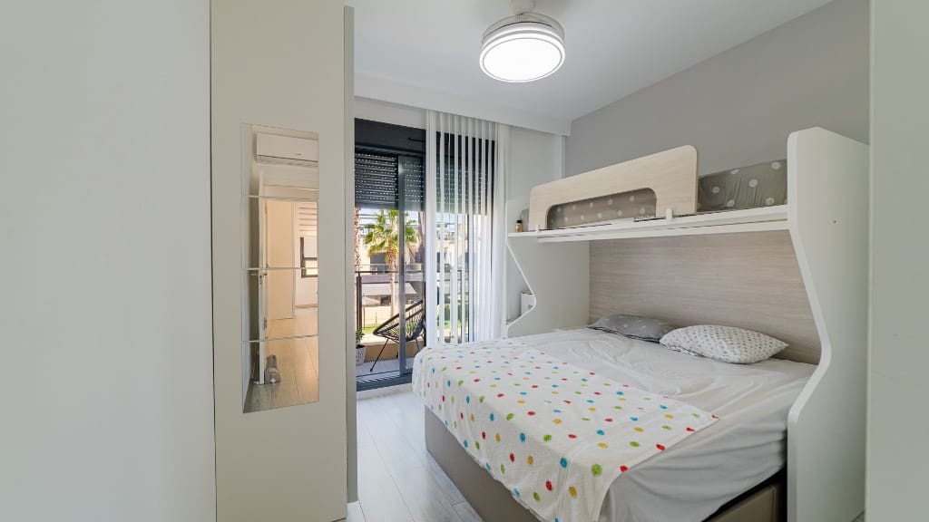 2 bedroom Apartment for sale in Orihuela - € 330,000 (Ref: 9459730)