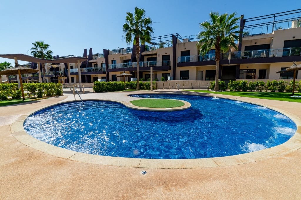 2 bedroom Apartment for sale in Orihuela - € 330,000 (Ref: 9459730)