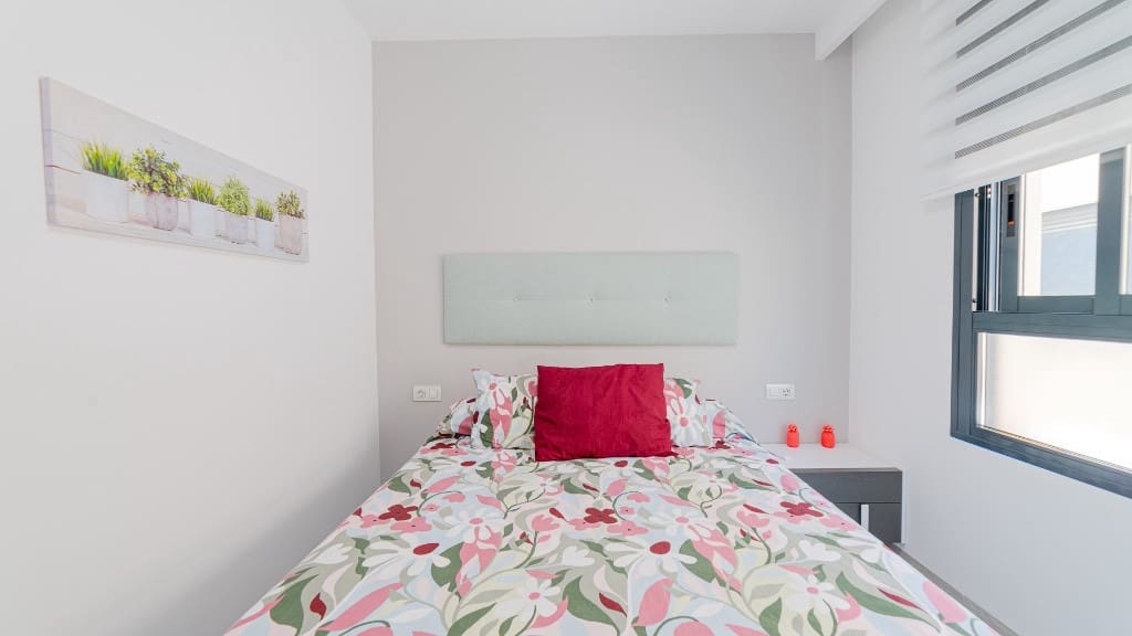 2 bedroom Apartment for sale in Orihuela - € 330,000 (Ref: 9459730)