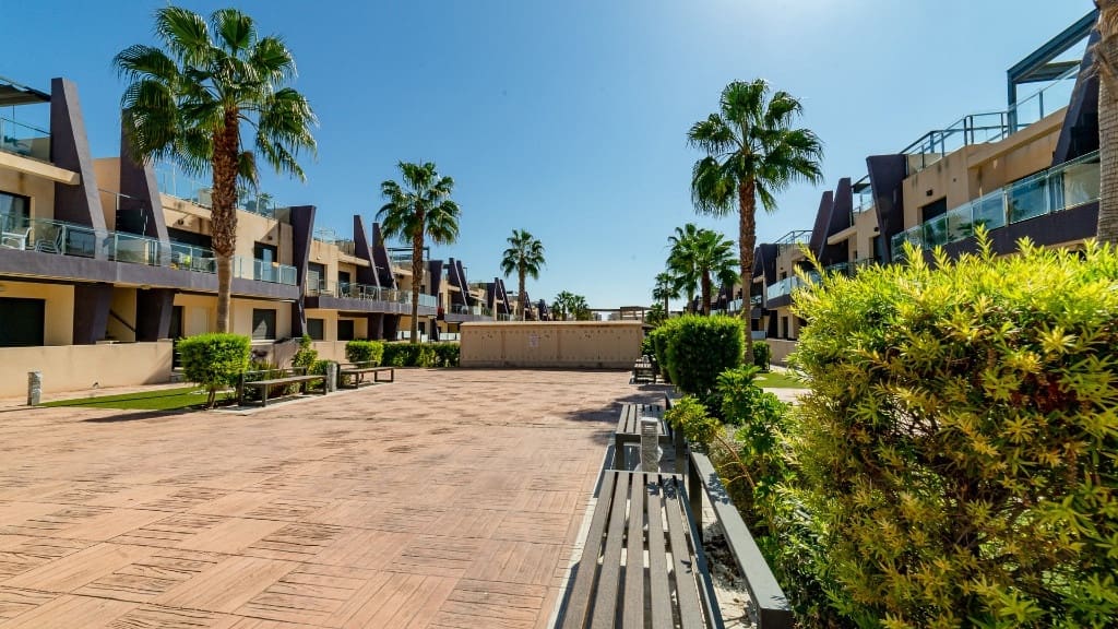 2 bedroom Apartment for sale in Orihuela - € 330,000 (Ref: 9459730)