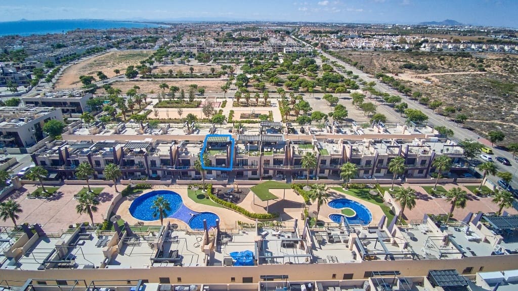 2 bedroom Apartment for sale in Orihuela - € 330,000 (Ref: 9459730)