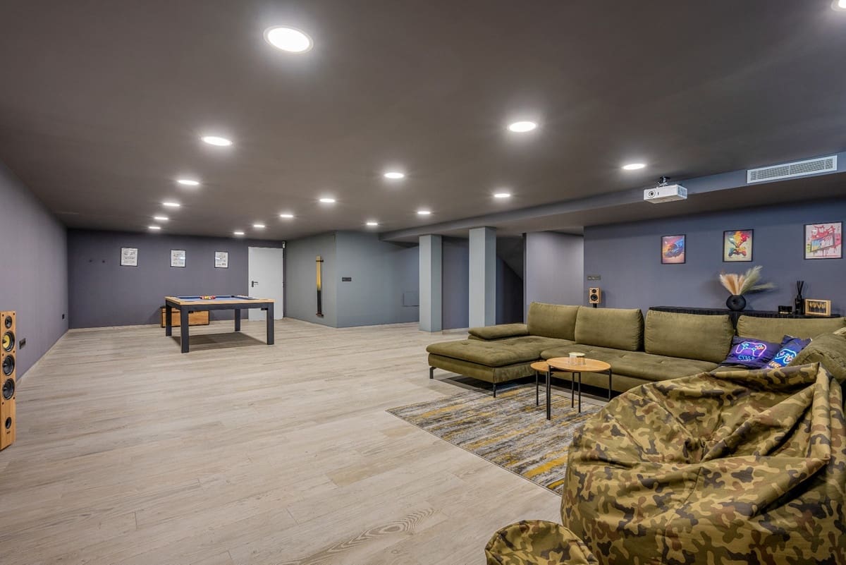 4 Zimmer Villa zu verkaufen in Los Alcazares mit Pool Garage - 649.000 € (Ref: 9459735)