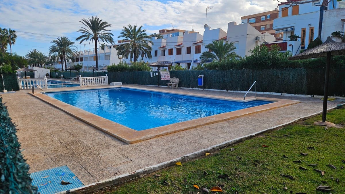 1 chambre Appartement à vendre à Torrevieja - 139 000 € (Ref: 9459736)
