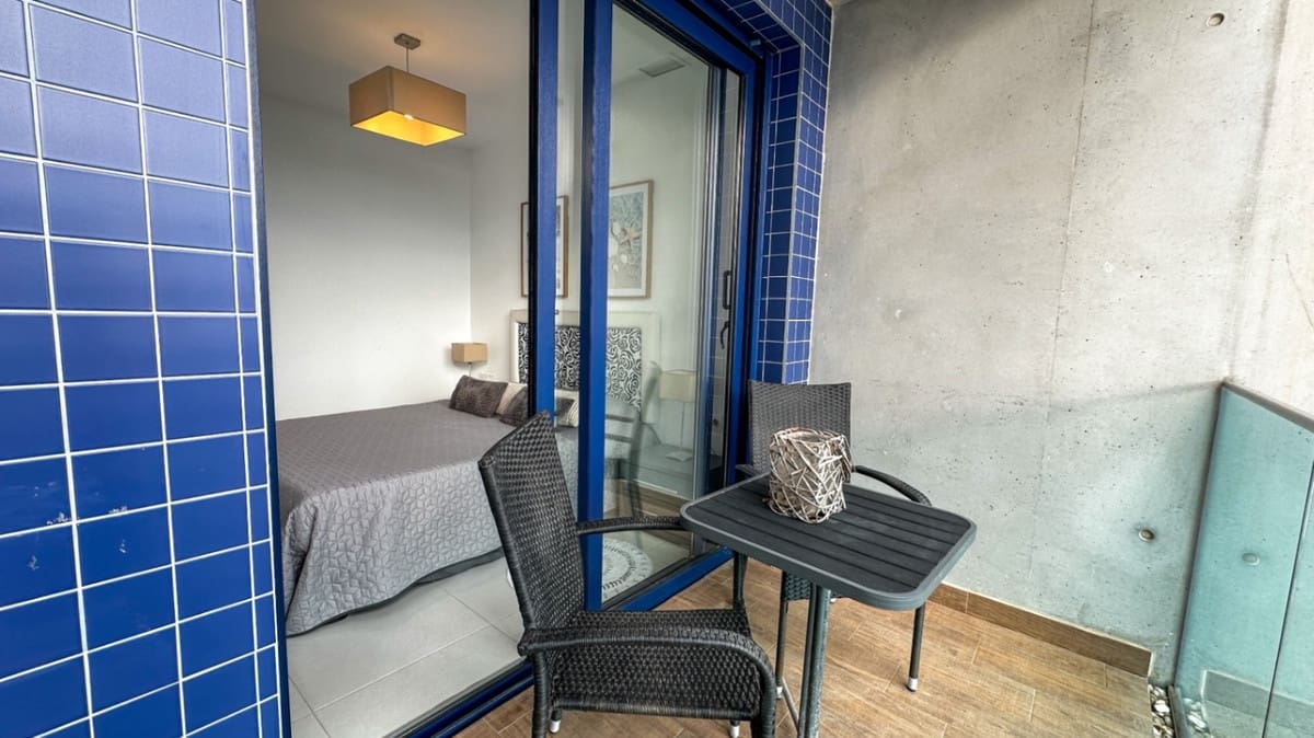 2 slaapkamer Appartement te koop in Torrevieja met garage - € 420.000 (Ref: 9459737)