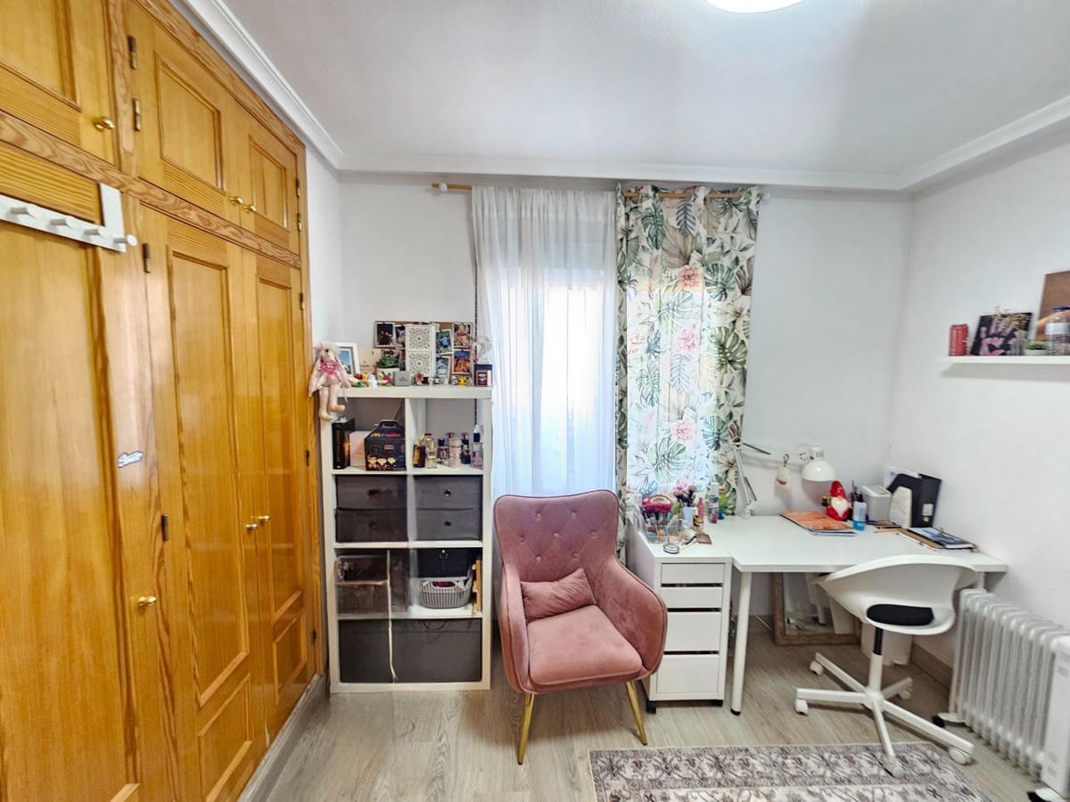 2 quarto Apartamento para venda em Torrevieja - 199 000 € (Ref: 9464890)