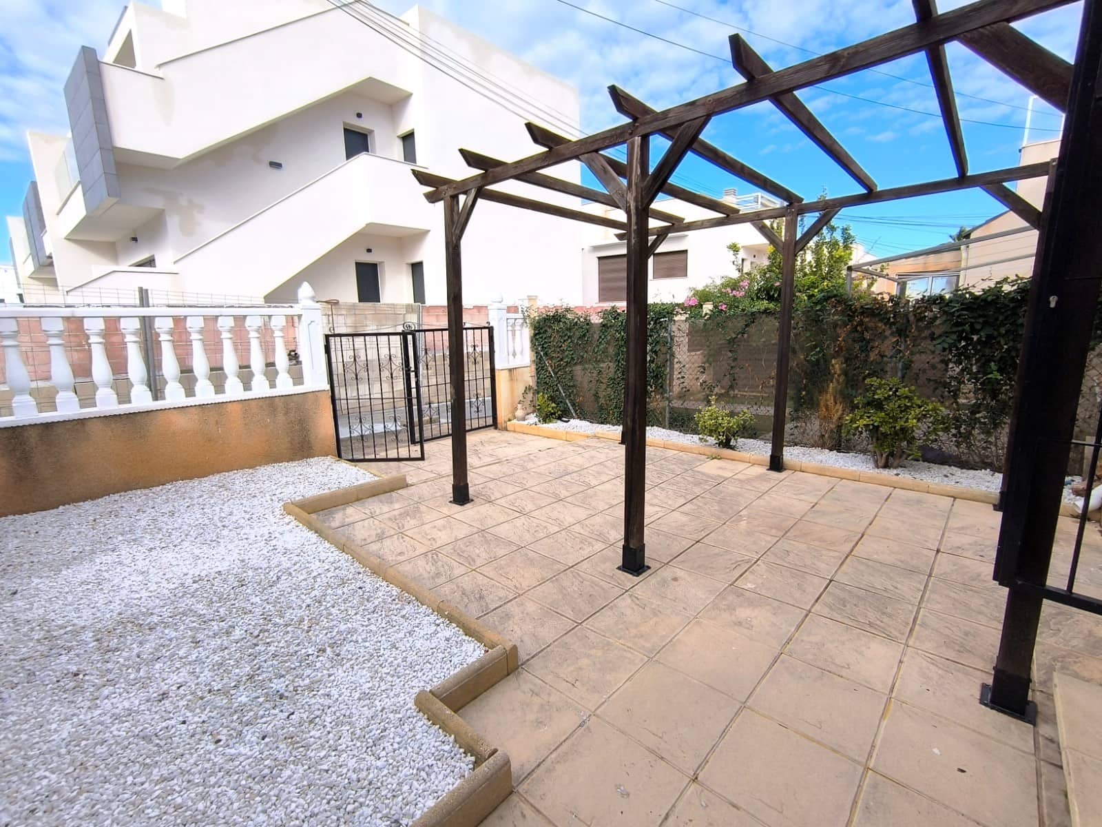 3 sovrum Hus till salu i Torrevieja med pool - 149 000 € (Ref: 9486499)