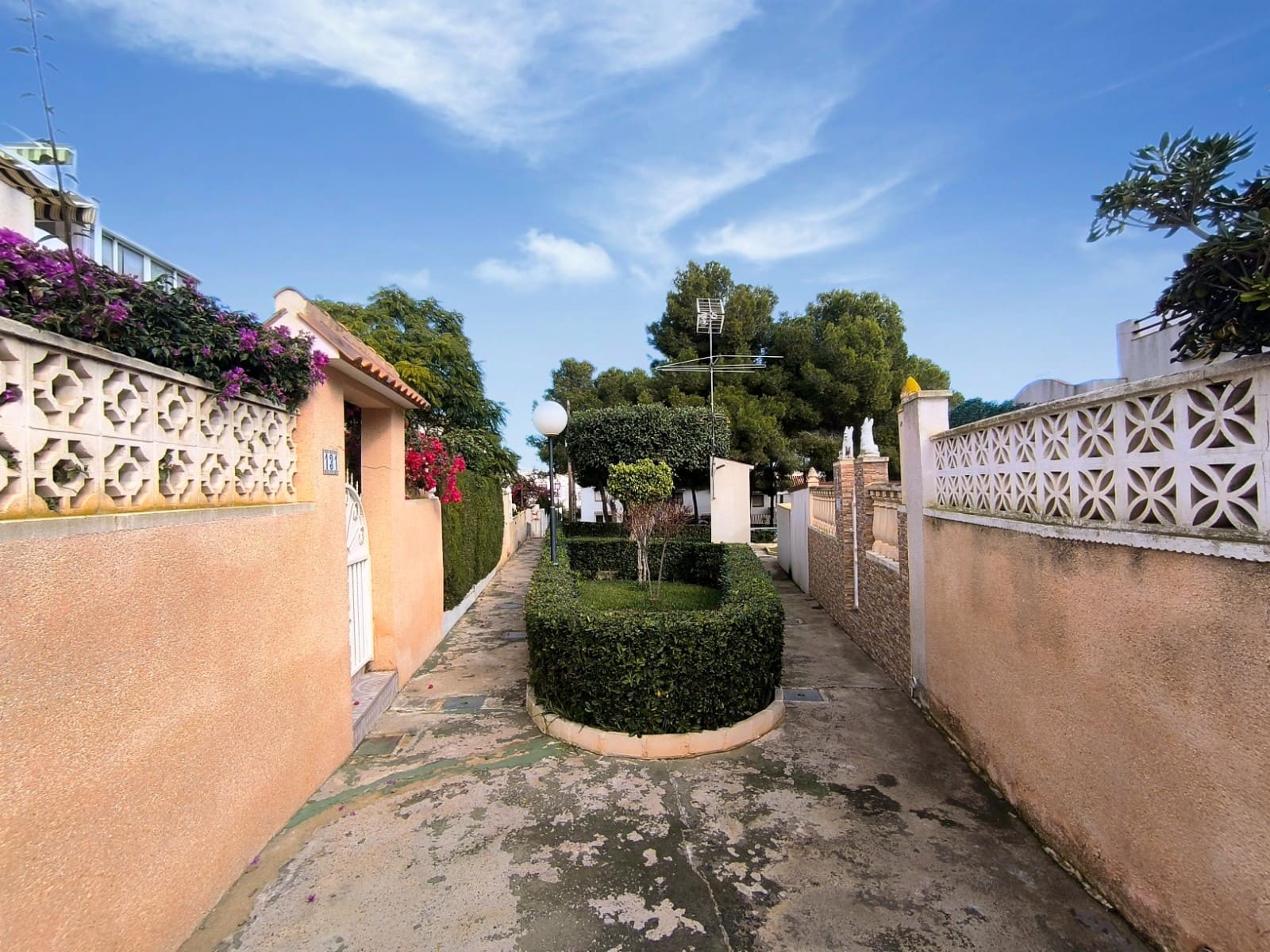 3 sovrum Hus till salu i Torrevieja med pool - 149 000 € (Ref: 9486499)