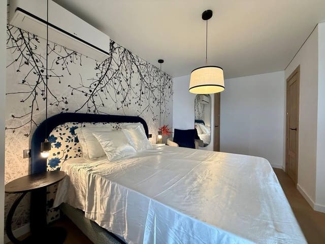 Apartamento de 3 habitaciones en Puerto Deportivo, Torrevieja en venta - 399.000 € (Ref: 9486503)