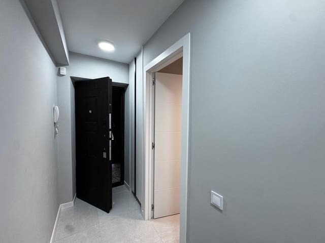 3 bedroom Apartment for sale in Puerto Deportivo, Torrevieja - € 189,900 (Ref: 9486505)