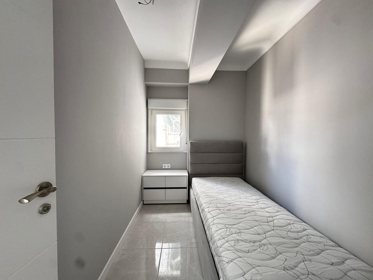 3 bedroom Apartment for sale in Torrevieja - € 189,900 (Ref: 9486505)