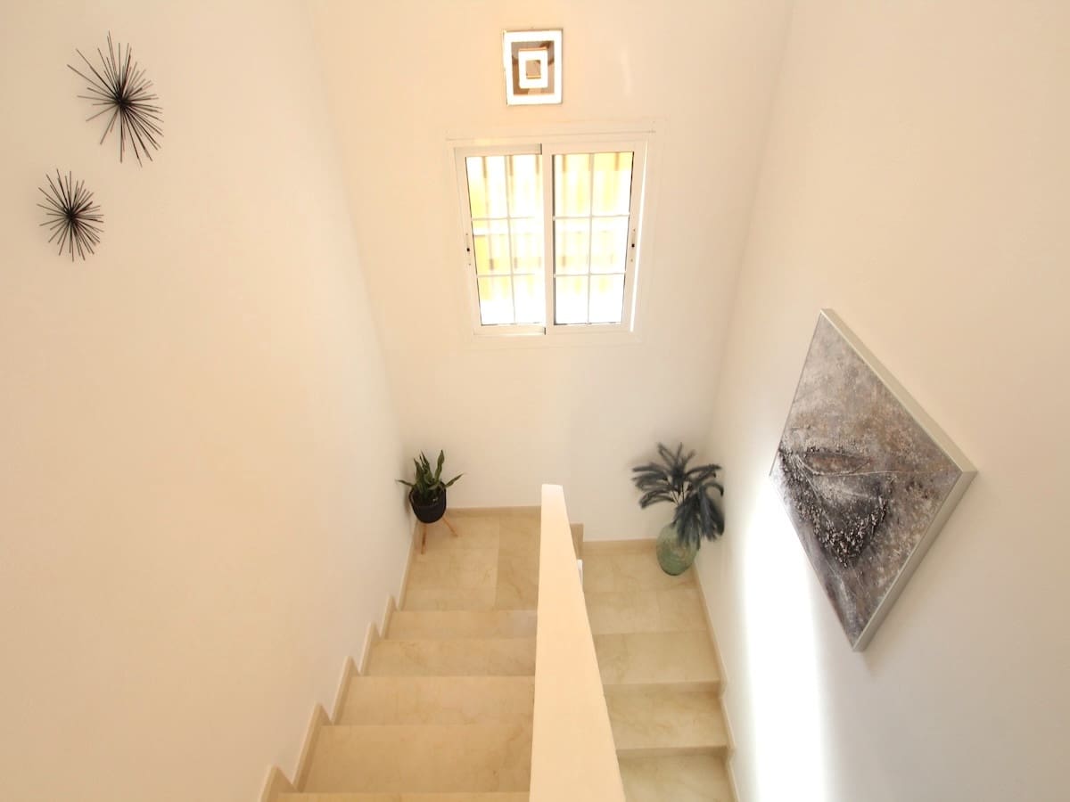 3 bedroom Villa for sale in Guardamar del Segura - € 325,000 (Ref: 9486518)