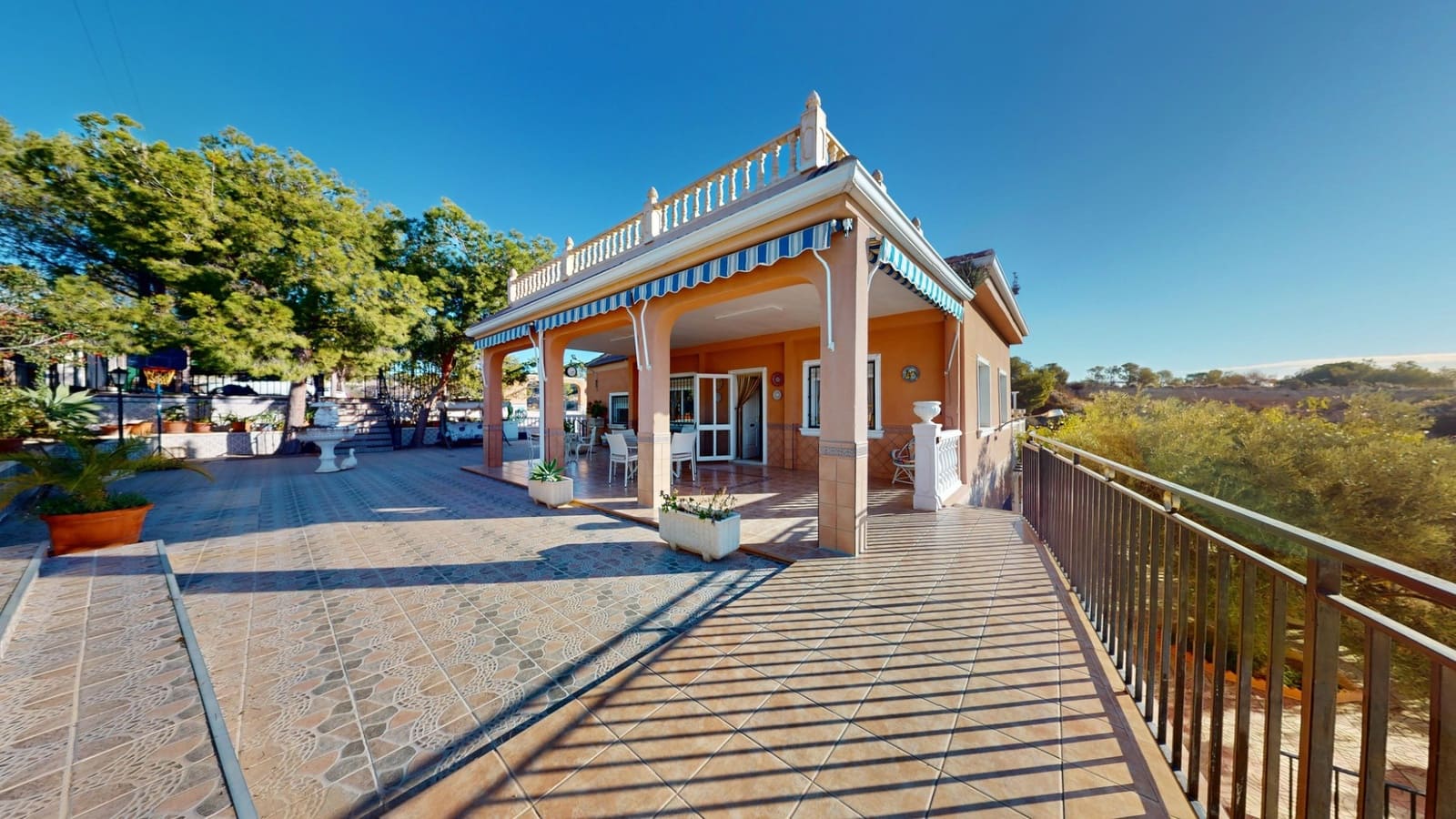 4 soveværelse Villa til salg i Crevillente / Crevillent - € 280.000 (Ref: 9486527)