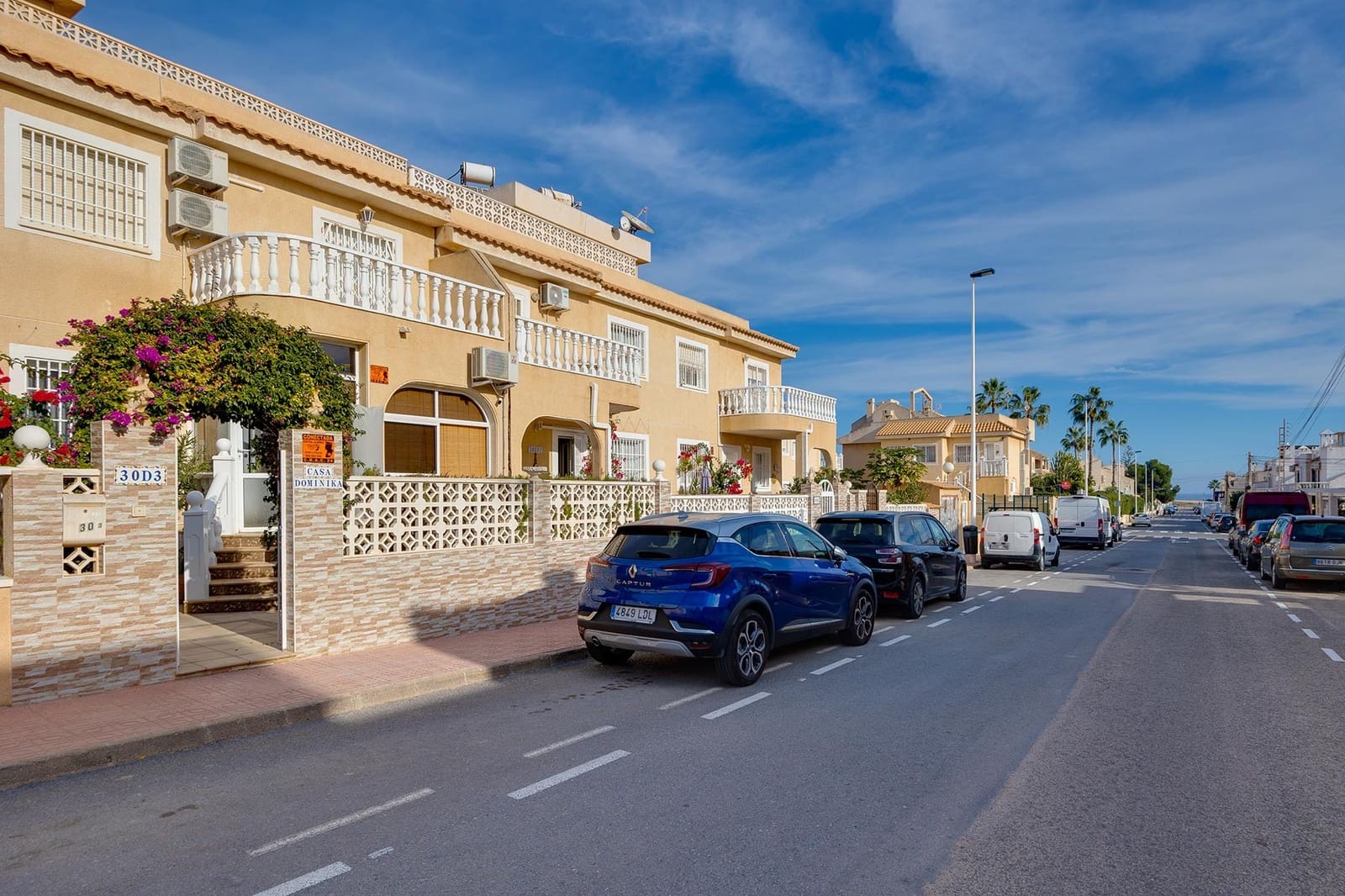 Chalet de 3 habitaciones en Torrevieja en venta con piscina - 310.000 € (Ref: 9486532)