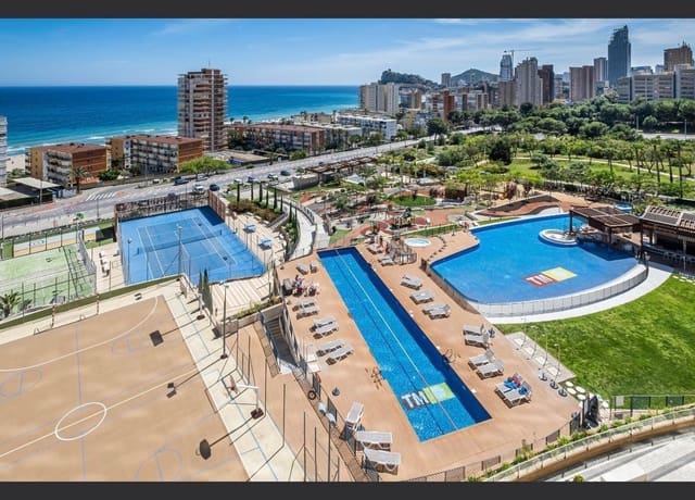2 bedroom Apartment for sale in Playa Poniente, Benidorm - € 580,000 (Ref: 9486540)