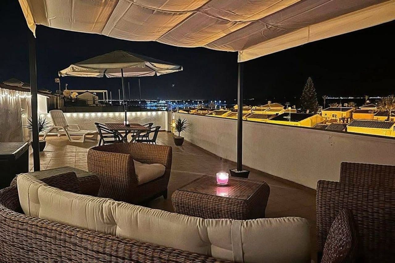 2 bedroom Apartment for sale in Los Urrutias with pool - € 159,900 (Ref: 9486541)