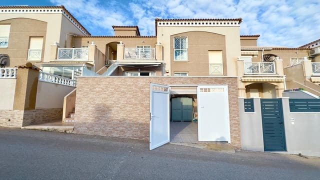 2 bedroom Bungalow for sale in Aguas Nuevas, Torrevieja with pool - € 199,900 (Ref: 9486542)