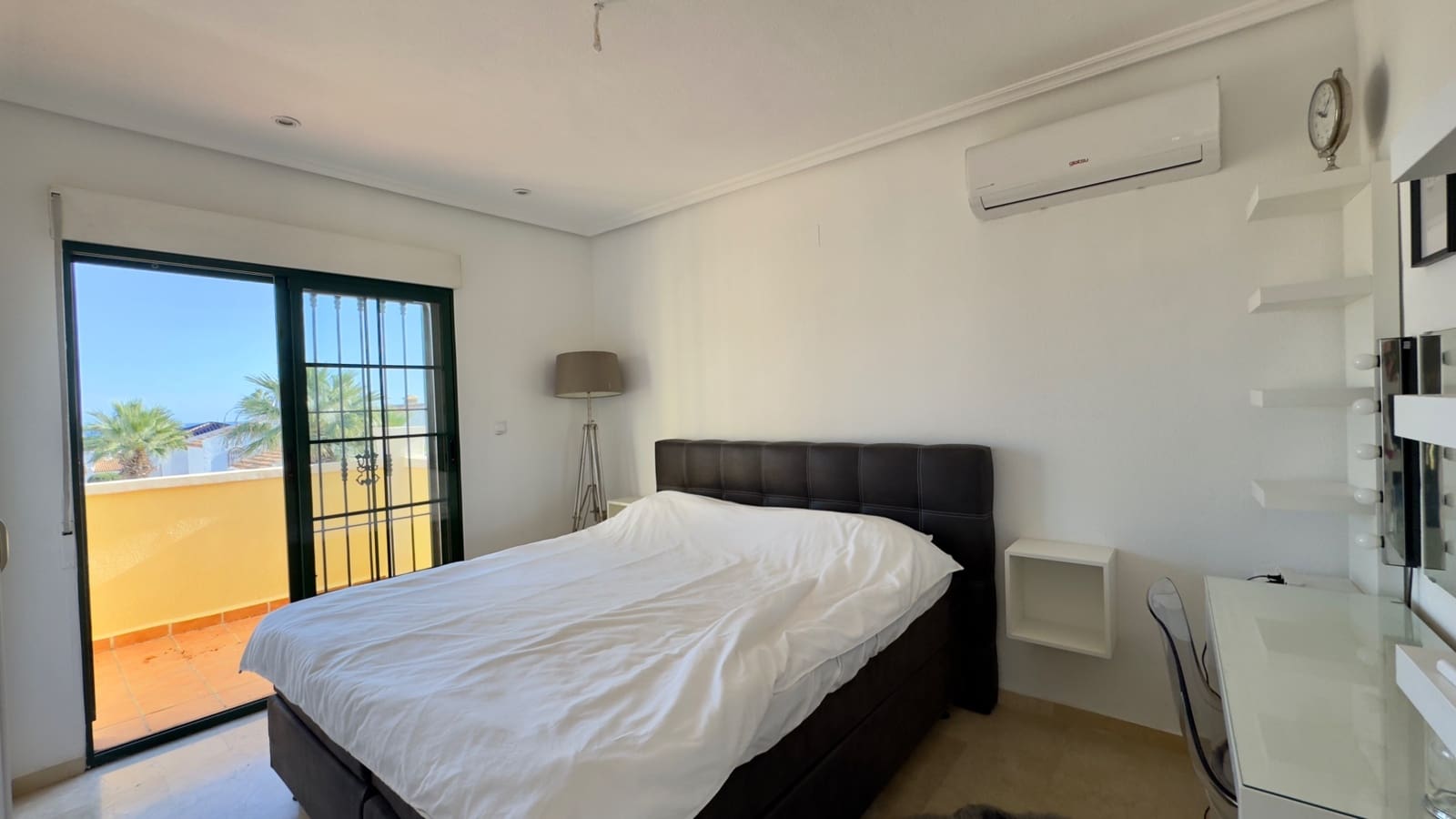 3 slaapkamer Villa te koop in Orihuela Costa met zwembad - € 424.000 (Ref: 9486544)