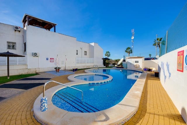 2 soverom Bungalow til salgs i Desamparados - Hurchillo - Torremendo, Orihuela med svømmebasseng - € 109 999 (Ref: 9516163)