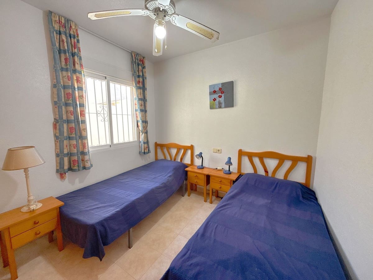 2 soveværelse Penthouse til salg i Orihuela med swimmingpool - € 169.950 (Ref: 9516176)