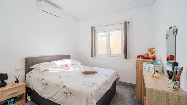 2 makuuhuone Huvila myytävänä paikassa Los Balcones - Los Altos, Orihuela mukana 
autotalli - 264 900 € (Ref: 9516182)