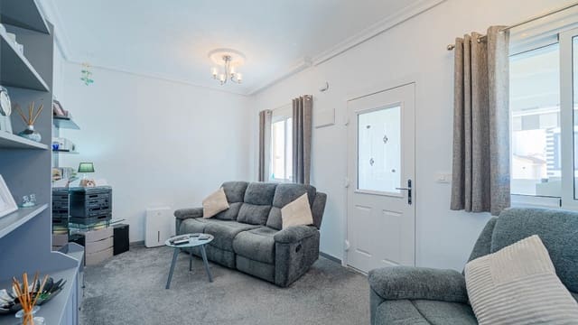 2 makuuhuone Huvila myytävänä paikassa Los Balcones - Los Altos, Orihuela mukana 
autotalli - 264 900 € (Ref: 9516182)