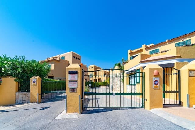 3 bedroom Townhouse for sale in Finestrat Pueblo, Finestrat - € 349,000 (Ref: 9516186)