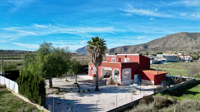 4 Zimmer Villa zu verkaufen in Hondón de los Frailes mit Pool Garage - 274.950 € (Ref: 9516193)