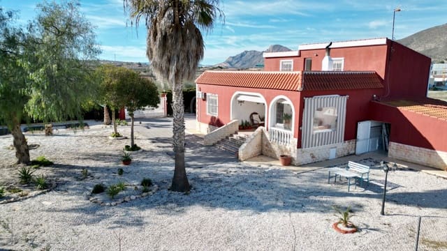 4 Zimmer Villa zu verkaufen in Hondón de los Frailes mit Pool Garage - 274.950 € (Ref: 9516193)