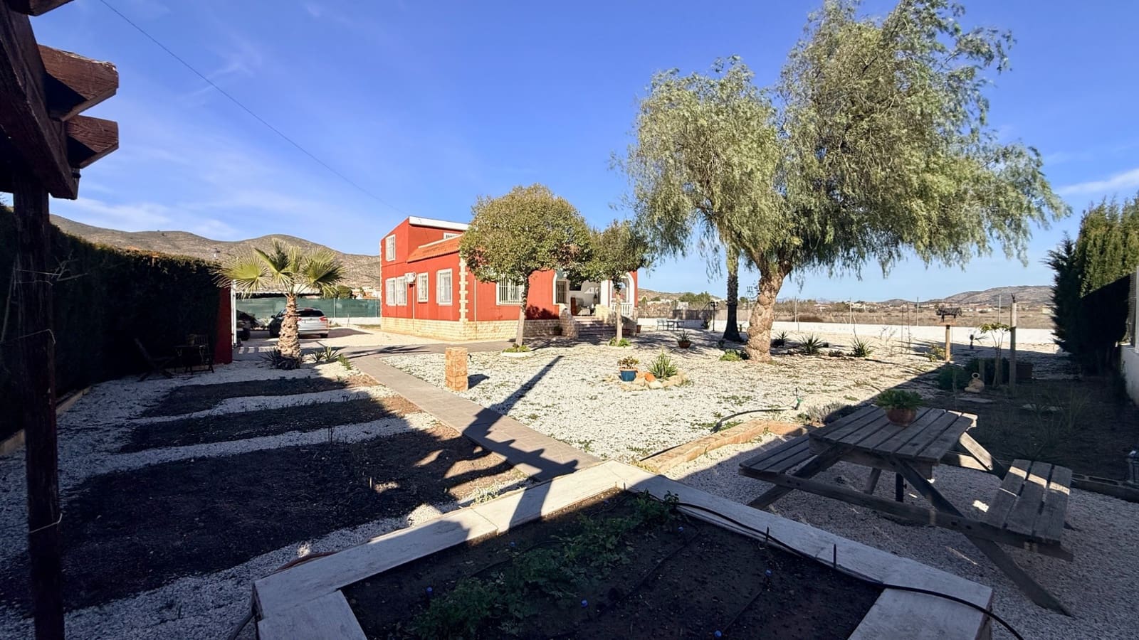 4 Zimmer Villa zu verkaufen in Hondon de los Frailes mit Pool Garage - 274.950 € (Ref: 9516193)