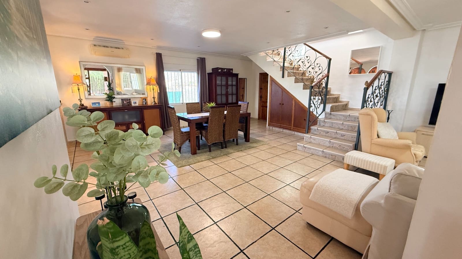 4 Zimmer Villa zu verkaufen in Hondon de los Frailes mit Pool Garage - 274.950 € (Ref: 9516193)