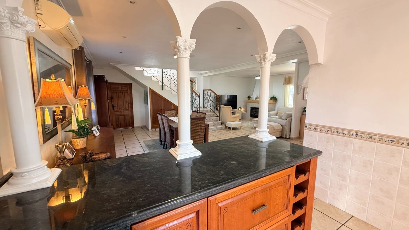 4 Zimmer Villa zu verkaufen in Hondon de los Frailes mit Pool Garage - 274.950 € (Ref: 9516193)