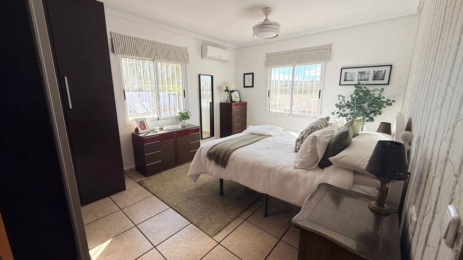 4 Zimmer Villa zu verkaufen in Hondon de los Frailes mit Pool Garage - 274.950 € (Ref: 9516193)