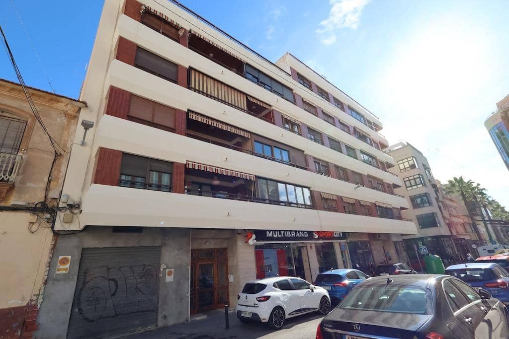 3 quarto Apartamento para venda em Torrevieja - 195 000 € (Ref: 9534388)