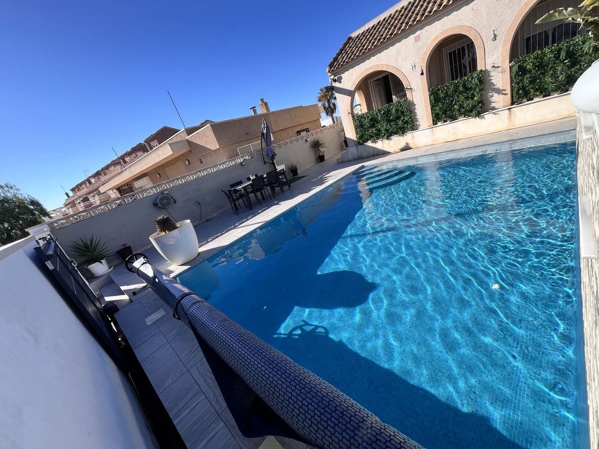 3 quarto Moradia para venda em Gea y Truyols com piscina - 214 900 € (Ref: 9534393)