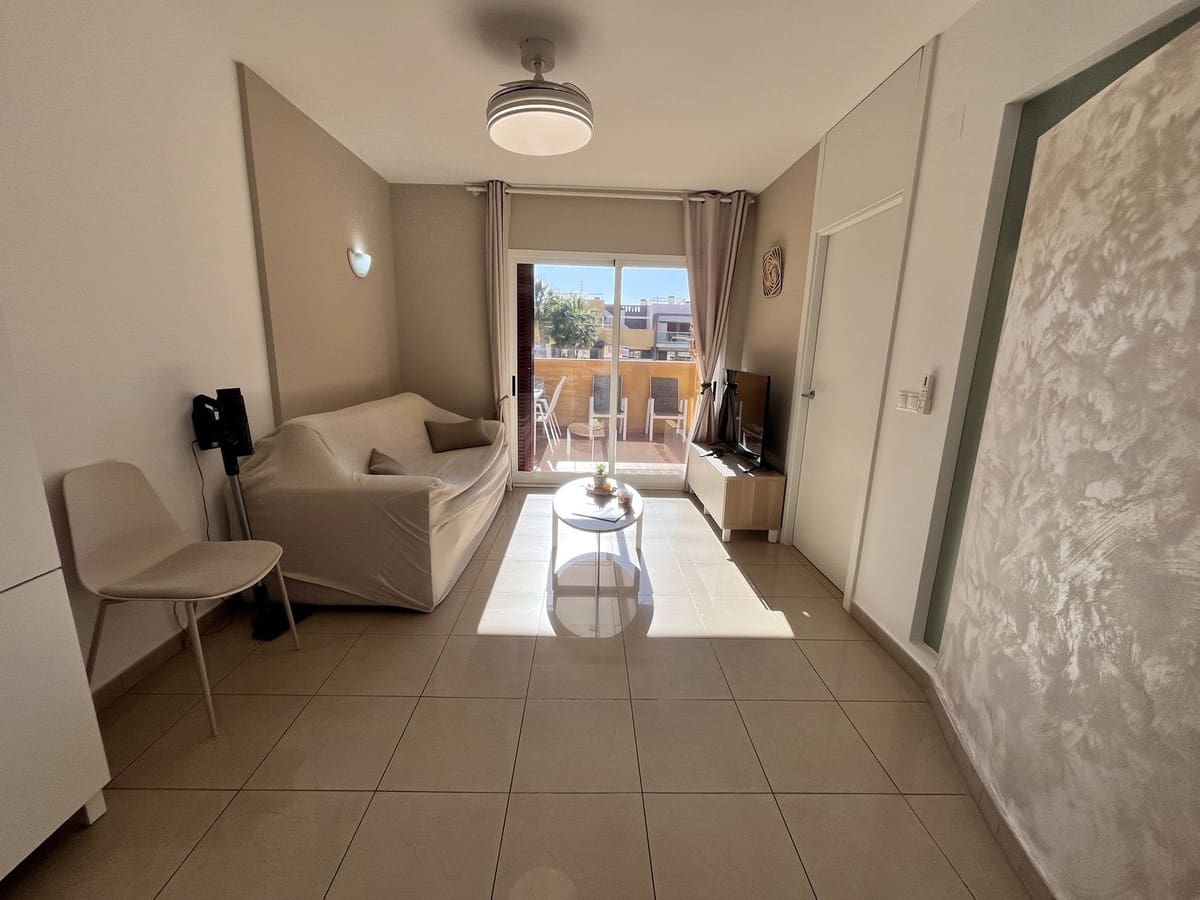 2 bedroom Apartment for sale in Orihuela with pool garage - € 244,900 (Ref: 9534395)