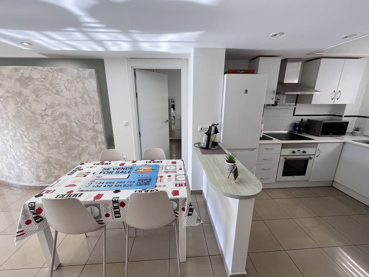 2 bedroom Apartment for sale in Orihuela with pool garage - € 239,000 (Ref: 9534395)