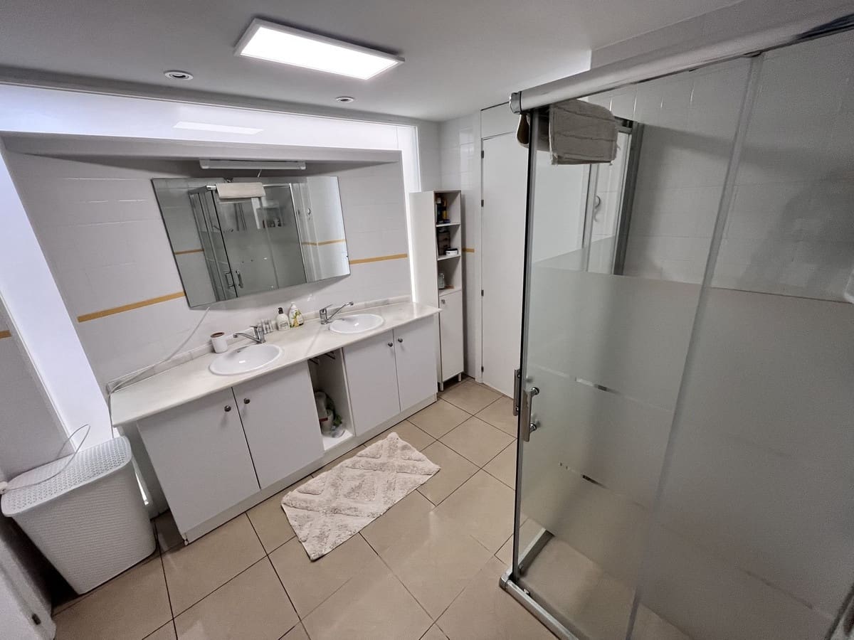 2 bedroom Apartment for sale in Orihuela with pool garage - € 239,000 (Ref: 9534395)