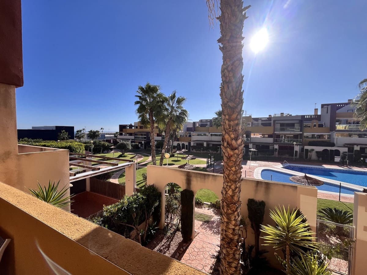 2 bedroom Apartment for sale in Orihuela with pool garage - € 239,000 (Ref: 9534395)