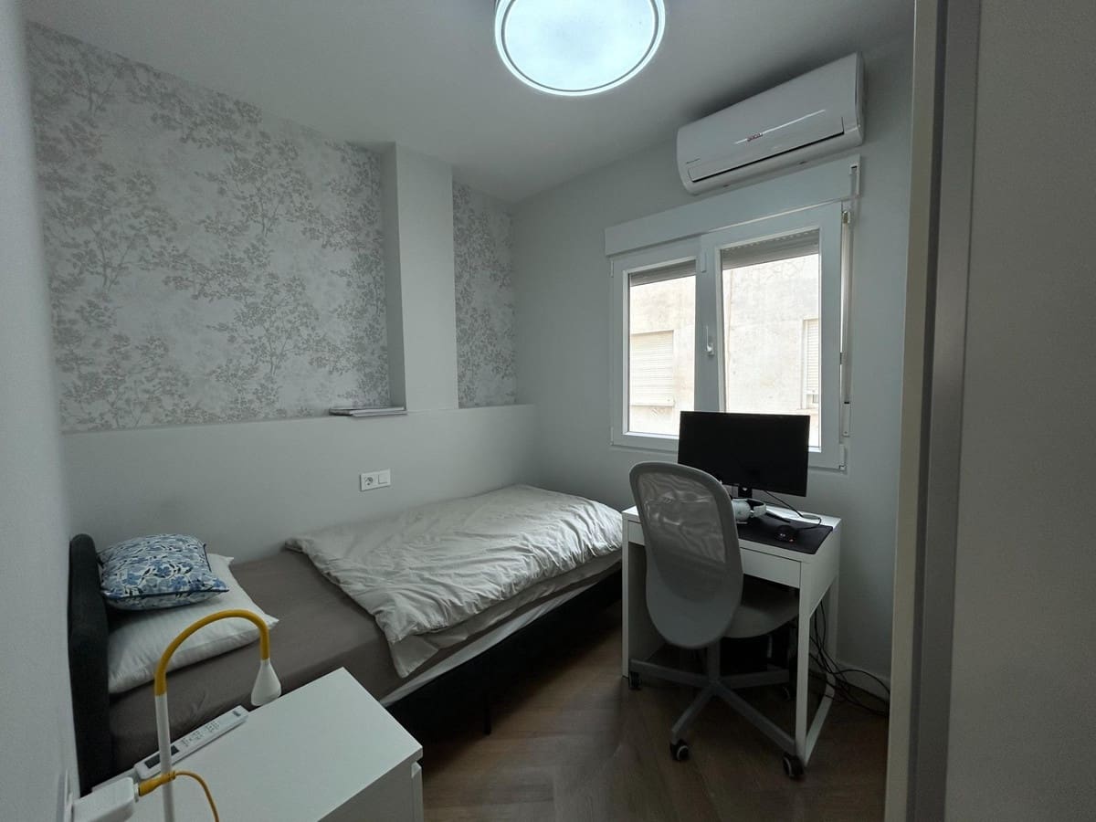 2 quarto Penthouse para venda em Torrevieja - 179 900 € (Ref: 9559194)