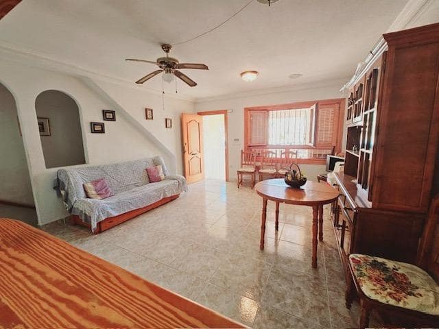 Chalet de 4 habitaciones en Zona Pueblo, Guardamar del Segura en venta - 220.000 € (Ref: 9559209)