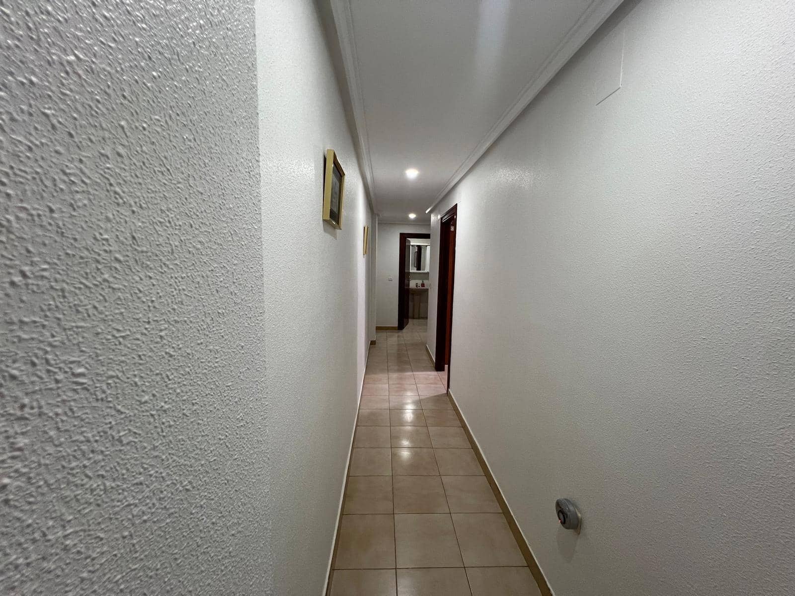 3 Zimmer Apartment zu verkaufen in Torrevieja - 199.900 € (Ref: 9559212)