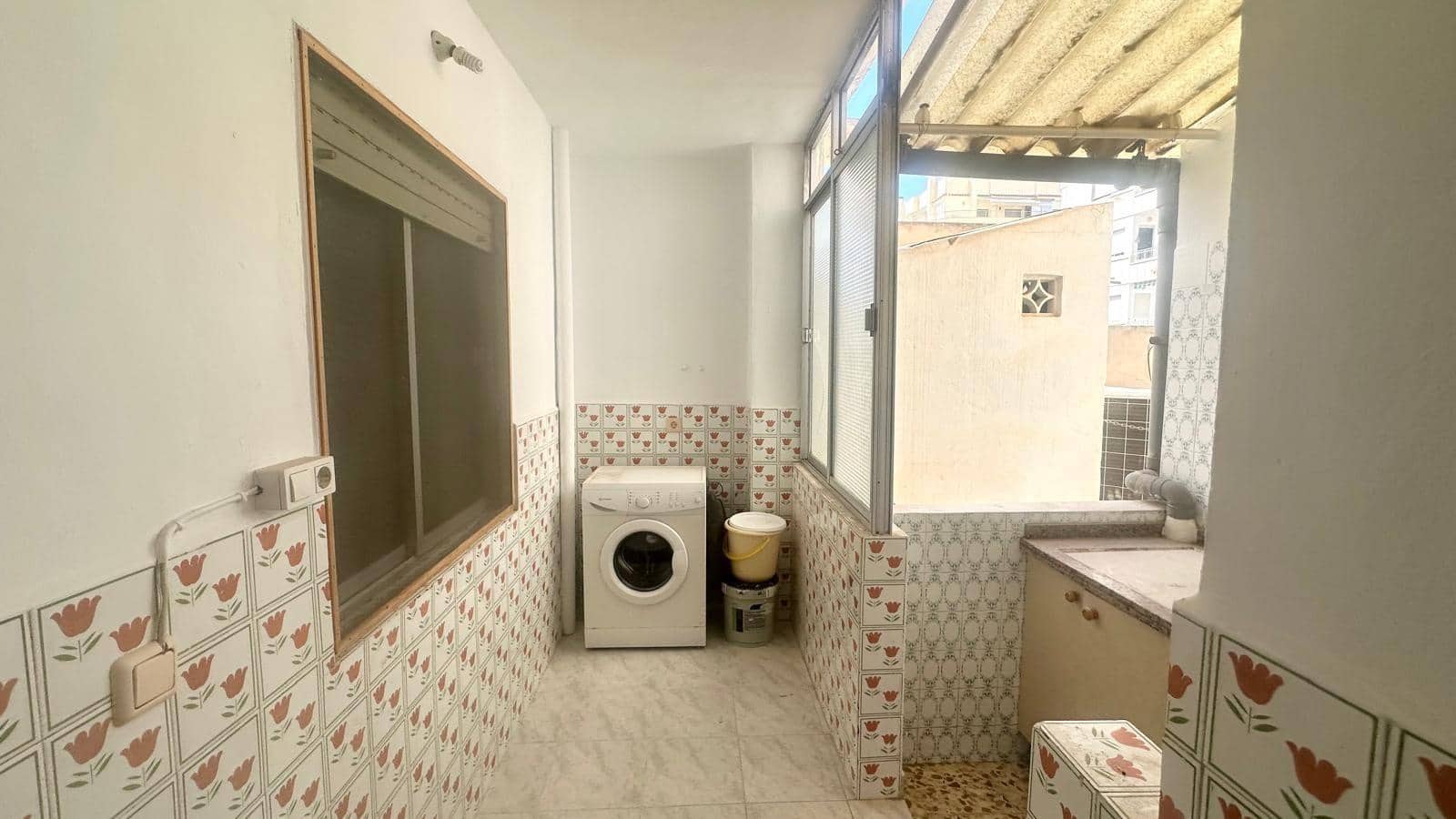 Apartamento de 3 habitaciones en Torrevieja en venta - 165.000 € (Ref: 9559214)