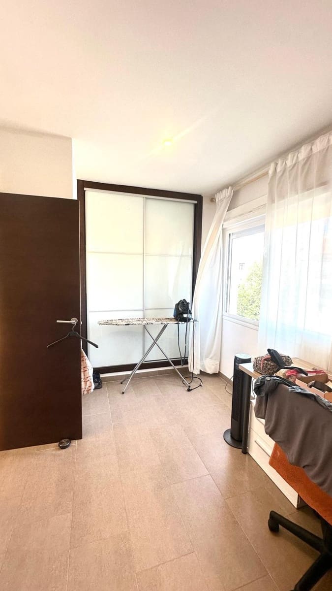 2 makuuhuone Omakotitalo myytävänä paikassa Torrevieja mukana uima-altaan - 301 000 € (Ref: 9559215)