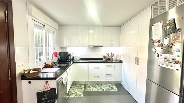 2 makuuhuone Omakotitalo myytävänä paikassa Parque Acuático - Sector 25, Torrevieja mukana uima-altaan - 301 000 € (Ref: 9559215)