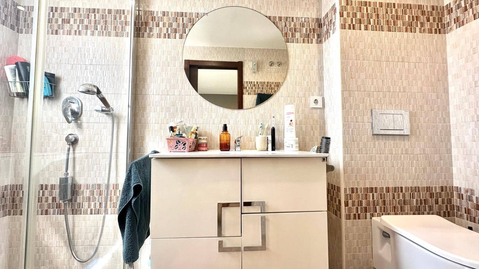 2 makuuhuone Omakotitalo myytävänä paikassa Torrevieja mukana uima-altaan - 301 000 € (Ref: 9559215)