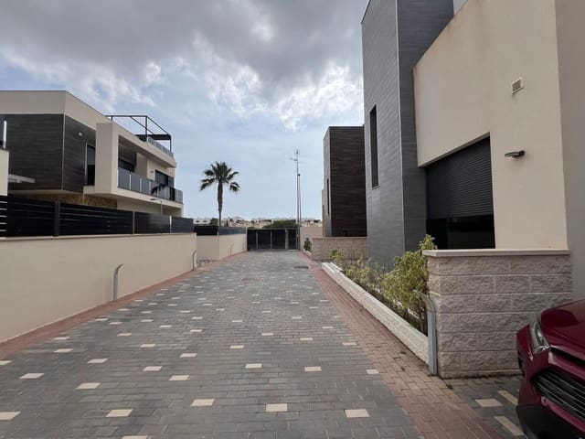 3 quarto Moradia para venda em Lomas de Cabo Roig - Los Dolses, Orihuela com piscina - 499 000 € (Ref: 9559217)