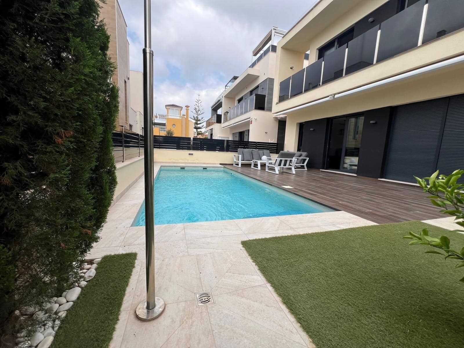 3 quarto Moradia para venda em Orihuela Costa com piscina - 499 000 € (Ref: 9559217)