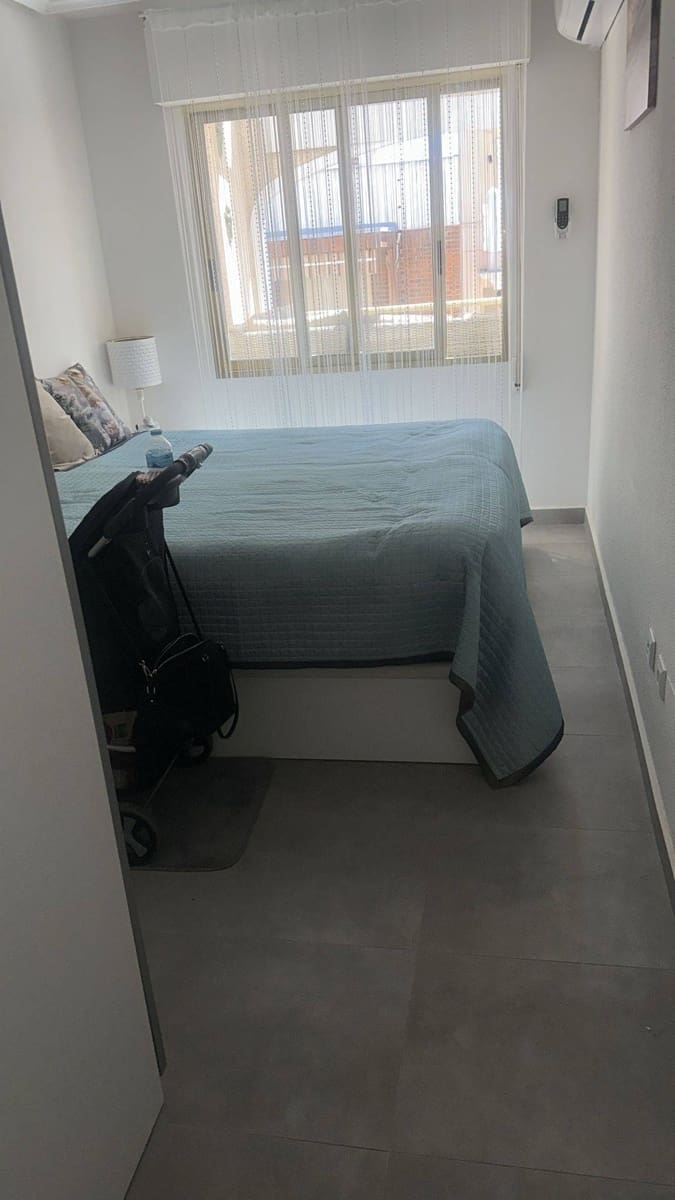 Ático de 3 habitaciones en Torrevieja en venta - 271.000 € (Ref: 9559223)