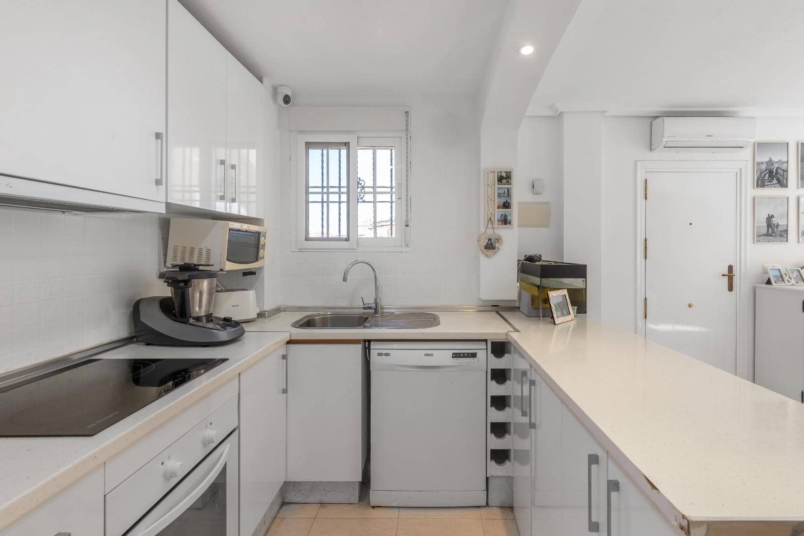 2 soveværelse Semi-Rækkehus til salg i Cabo Roig med swimmingpool - € 252.500 (Ref: 9559240)