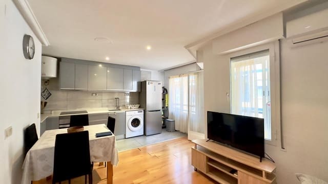 2 quarto Apartamento para venda em Centro - Muelle Pesquero, Torrevieja - 149 900 € (Ref: 9559247)